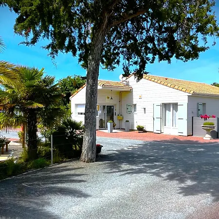 Campingplatz La Chenaie 3*