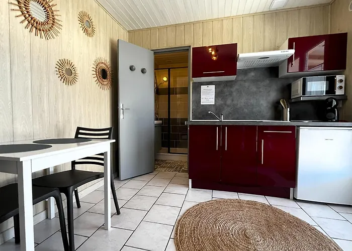 مكان تخييم La Chenaie